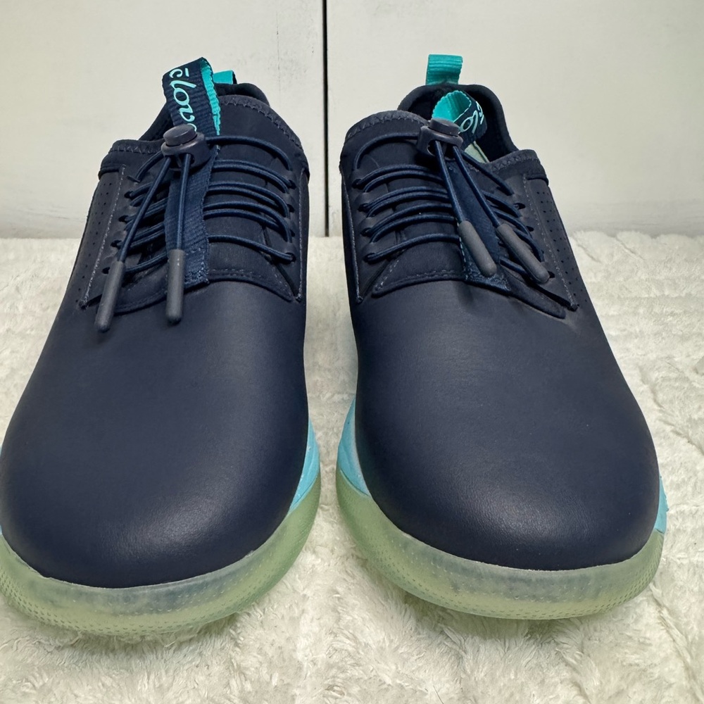 Clove Classic Sneaker in Navy - Nurse - Doctor - Medical - Healthcare - Picture 3 of 9